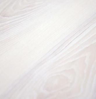 http://laminat.ksworks.ru/files/products/laminat-2989-yasen-snezhnyj-kronostar-broadway.800x600w.jpg?628c9da69e0897332616c53f8ae7025a